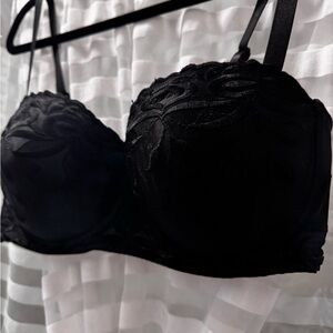 Black Embroidered Bra - Supportive Sweetheart Silhouette